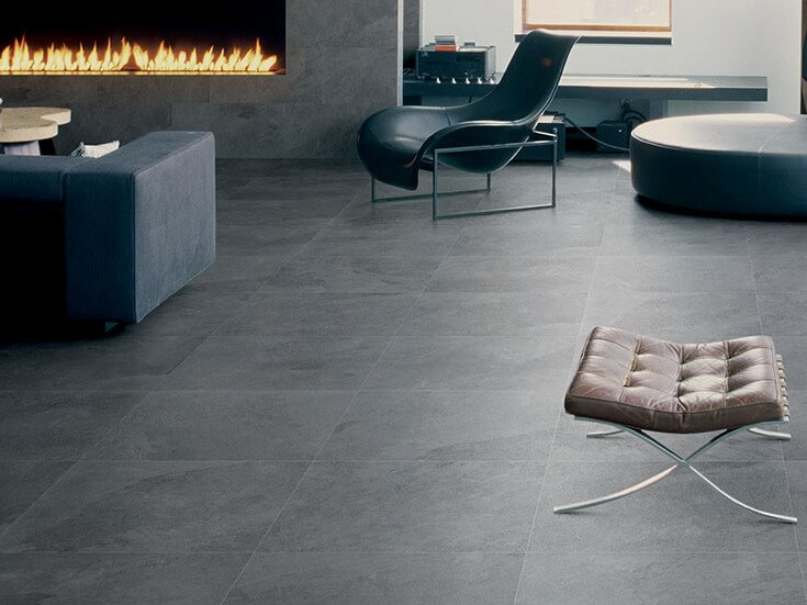 nowoczesny salon z płytkami imitujacymi beton