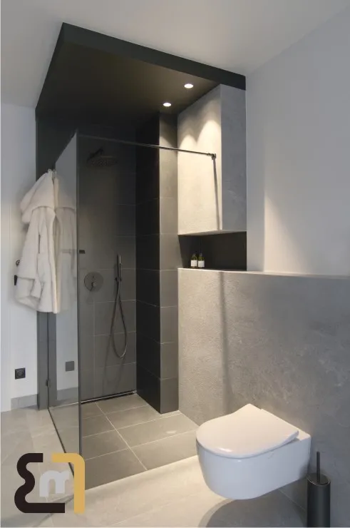 Minimalistyczna łazienka w surowym wydaniu