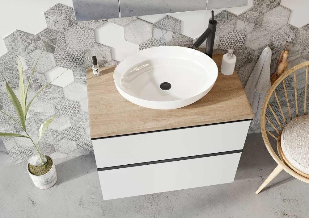 szafka podumywalkowa z oryginalnymi uchwytami