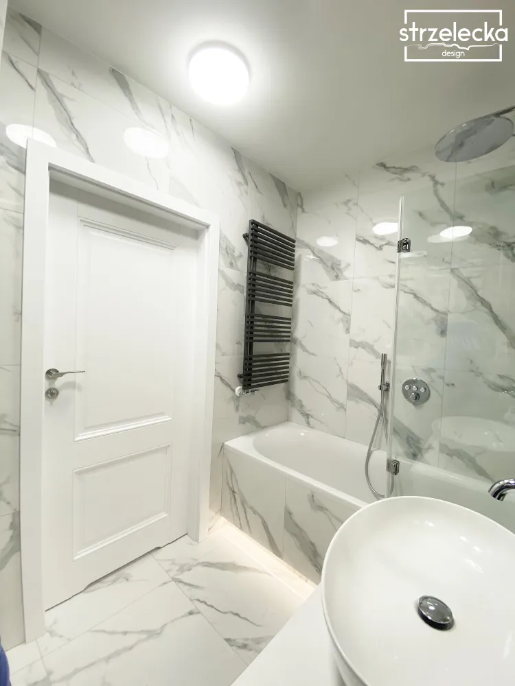 jasna strefa kąpielowa