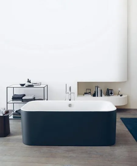 nowoczesna czarno-biała wanna