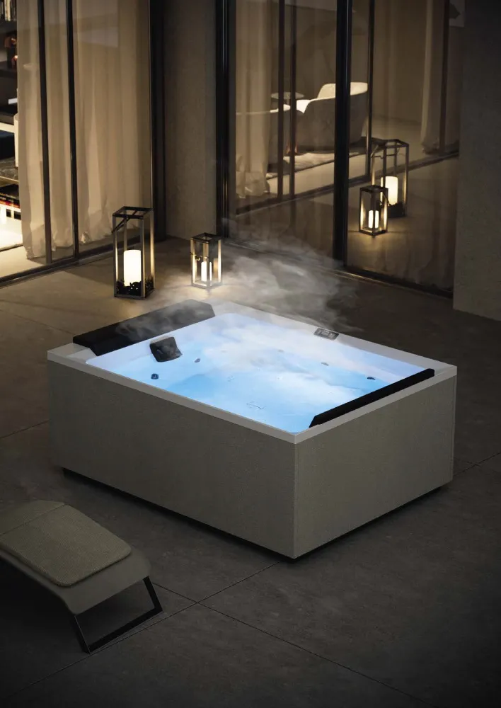 zewnętrzna wanna Spa