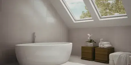 aranżacja łazienki na poddaszu z wanna