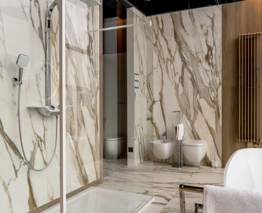 Kabina Walk-in, marmur - ekspozycja w salonie łazienek Elements