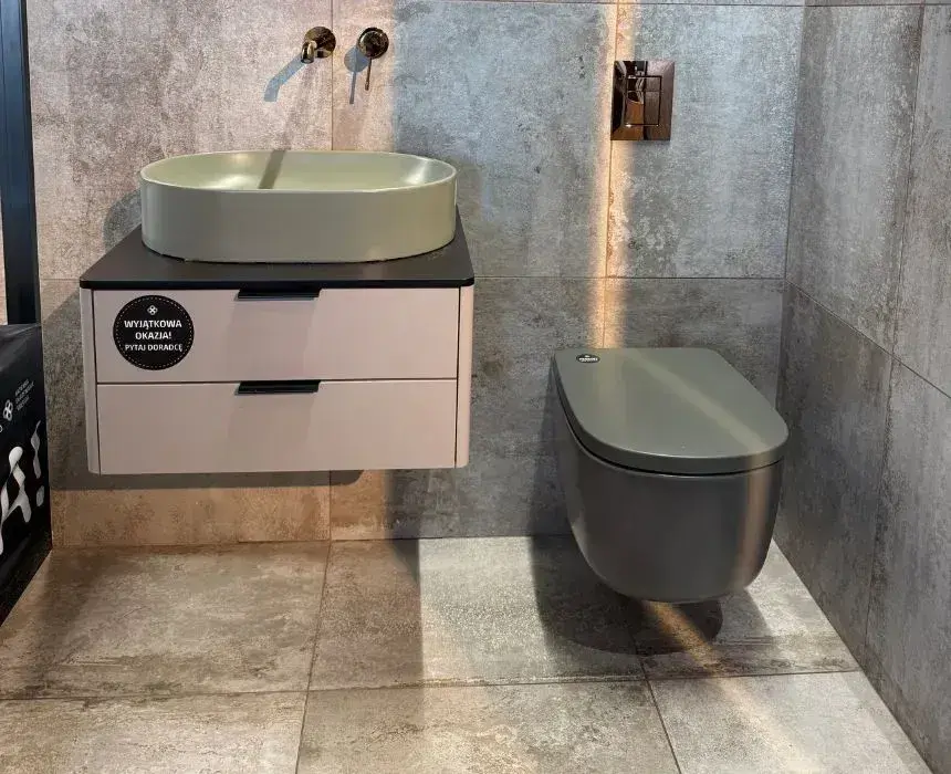 Salon łazienek Elements Gliwice Uszczyka - płytki beton, oliwkowa ceramika